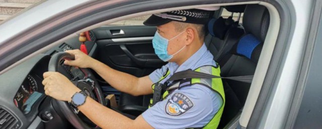 安全帶的正確系掛方法是什么