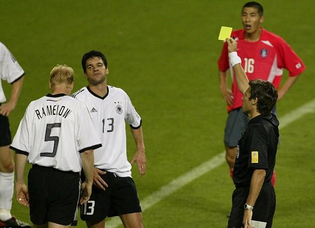 勝利11人2002怎么踢世界杯（2002年德國隊(duì)挺進(jìn)決賽不止運(yùn)氣：頭球戰(zhàn)術(shù)+巨星光環(huán)=世界杯傳奇！）