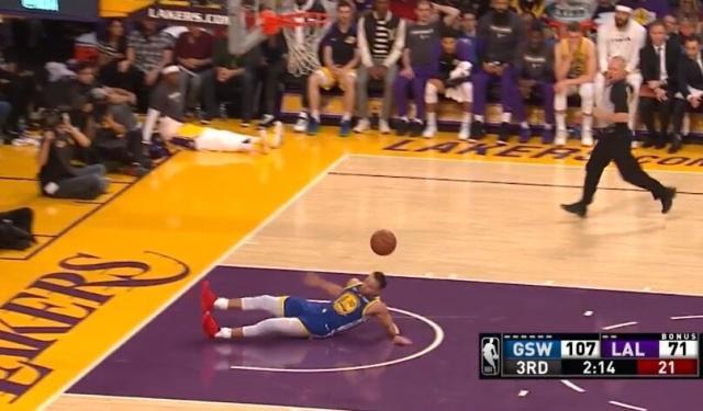 nba籃球搞笑視頻集錦高清（圖看NBA五大爆笑瞬間：鄧肯大風車“暴扣”，阿泰防守扒對手球褲）