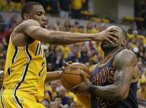 有一個籃球翻譯成英文（NBA常用英文，邊運動，邊學習）