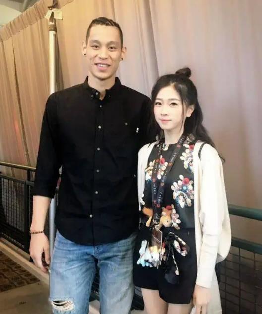 林書豪NBA數據（林書豪生涯合同盤點，拿過底薪拿過千萬年薪，賺6570萬人生贏家）