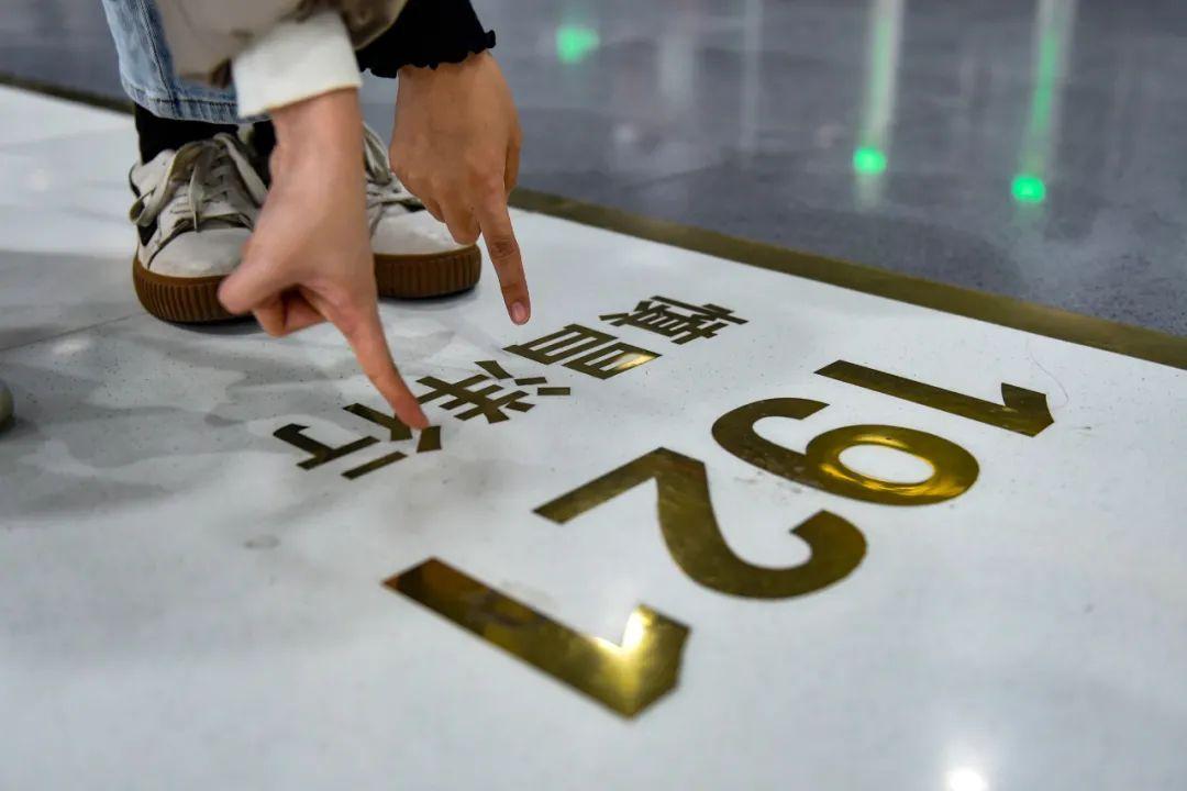 在哪里可以游艇拍照（好逛又好拍！申城最美濱江岸線，原來在這里）