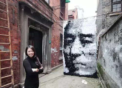 成龍手繪漫畫頭像（熱衷創意的她，&quot;畫&quot;出不同凡響的成龍、張藝謀、周杰倫）