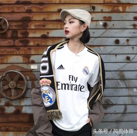 足球服怎么穿視頻（怎么穿球衣？對不起，我只把它當件普通的短袖！）