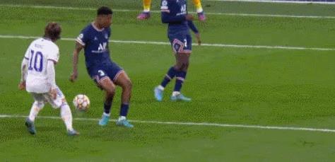 巴黎圣日耳曼vs皇馬（3-1！極限逆襲！巴黎歐冠轟然出局，梅西啞火，本澤馬一戰封神）