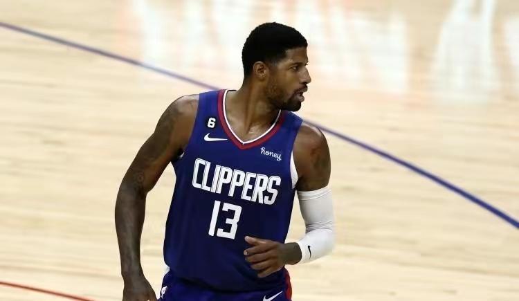 NBA小前鋒（現役10大小前鋒排名：詹姆斯跌出前五，維金斯第九，塔圖姆第二）