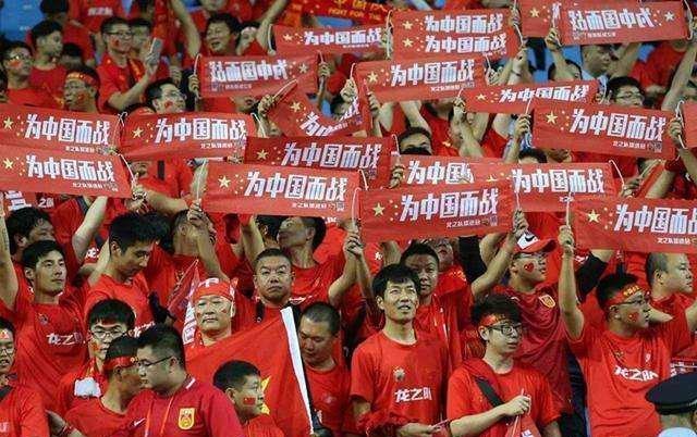 98世界杯預選賽中國隊（回顧國足2002年晉級世界杯：占天時地利人和，現役國足為何趕不上）