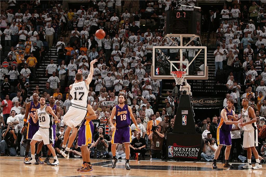 nba裁判不公平（改變冠軍歸屬！盤點NBA最有爭議的十大判罰：裁判決定比賽結果）