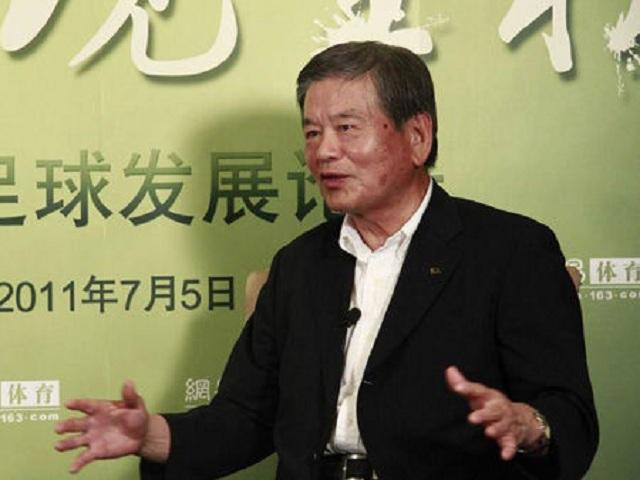 98世界杯預選賽中國隊（回顧國足2002年晉級世界杯：占天時地利人和，現役國足為何趕不上）