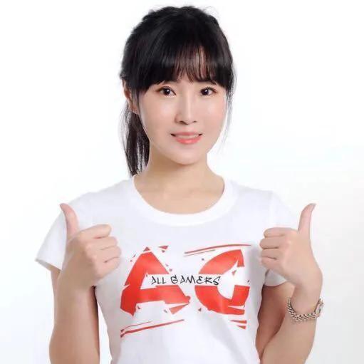 電競女神依依（你了解銀河戰艦AG超玩會嗎？）