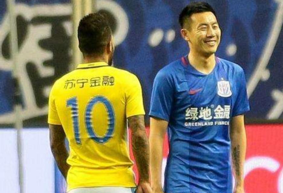 大連后防引援目標（大連后防首位引援目標浮出水面：國腳級悍將若能留隊將是眾望所歸）