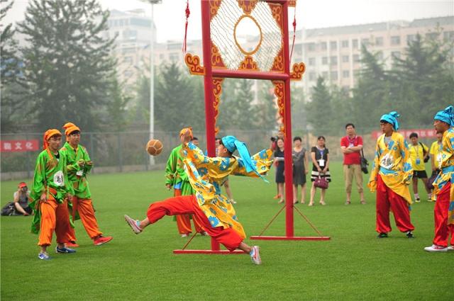 98世界杯預選賽中國隊（回顧國足2002年晉級世界杯：占天時地利人和，現役國足為何趕不上）