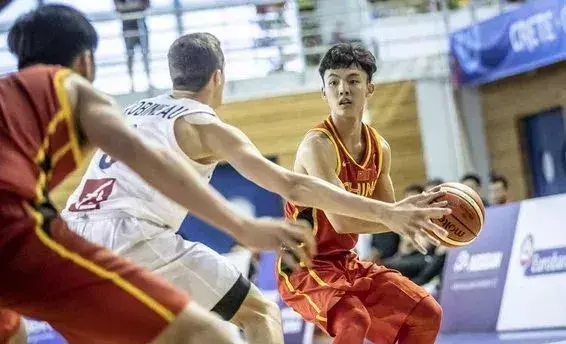 cba100籃球命中率（3秒壓哨絕殺！CBA總決賽100%命中率，這個廣東小伙贊）