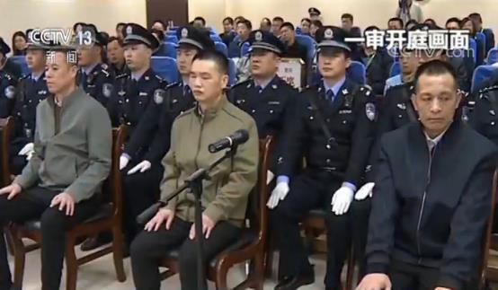 江蘇打砸事件（把頭蓋骨給他敲碎，往死里干，退役軍人散布“老兵被打”視頻）