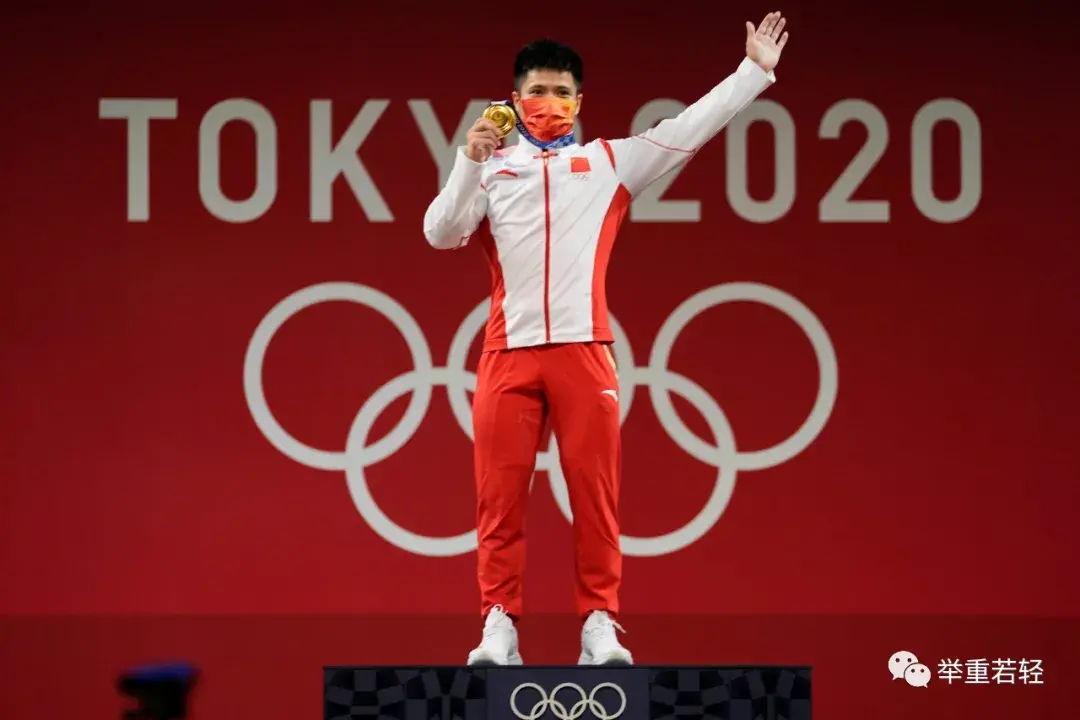 莫斯奎拉入選（雙雄雙金雙擊666 舉無不勝！中國舉重，牛！）