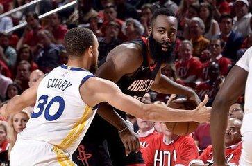 NBA2009屆得分誰最強（哈登OR庫里？一時瑜亮！09屆最強兩大得分大神得分能力終極PK）