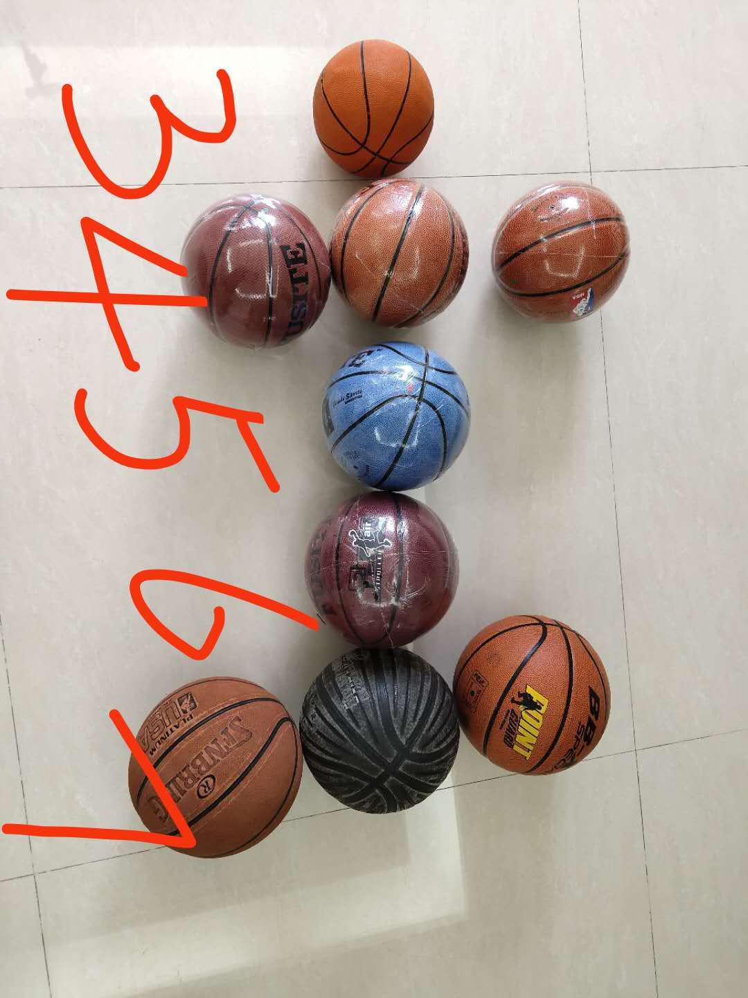 籃球選pu還是吸濕（如何選購籃球？純干貨，籃球教練幫你詳細分析商家不告訴你的坑）