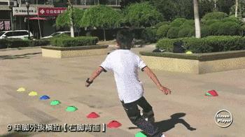 足球繞樁有什么技巧（足球訓練：周清彬繞轉盤帶訓練合集（從入門到進階））