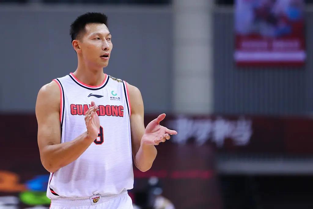 阿聯年齡作假了嗎（CBA國內球員的活化石！他比詹姆年齡還大，38歲依然在堅持）
