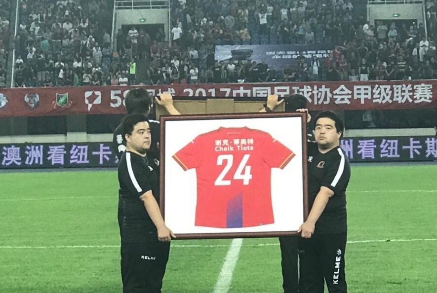 中甲球隊(duì)欠薪進(jìn)展（中甲隊(duì)又爆出欠薪丑聞！記者：今年一分工資沒發(fā)，冬訓(xùn)還欠200萬）