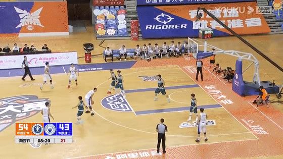 籃球高手視頻素材（一米九的扣籃王！“湖師克星”離CBA不遠了？）