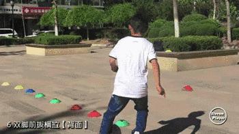 足球繞樁有什么技巧（足球訓練：周清彬繞轉盤帶訓練合集（從入門到進階））