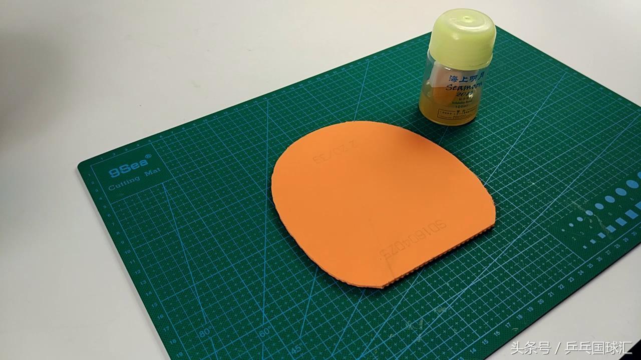 乒乓球膠皮怎么灌油（乒乓裝備：灌油是什么操作？能讓球拍更好打嗎？）