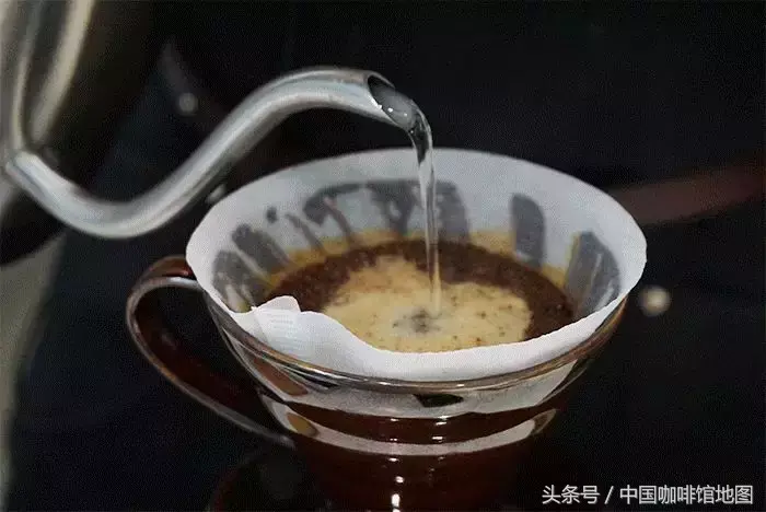 世界杯咖啡館宣傳語（世界同一“杯”｜啤酒大腦or咖啡大腦，誰來cheer up你的世界杯）
