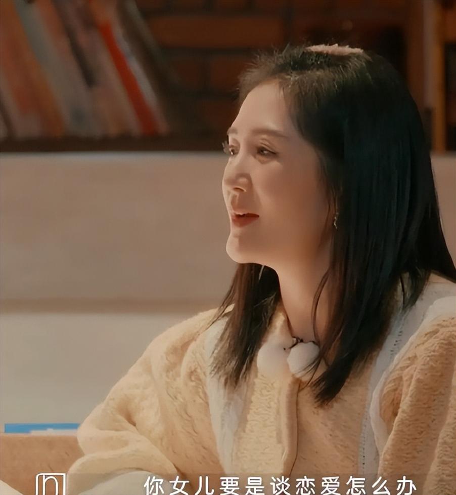 謝娜懷孕大肚照（謝娜四肢纖細挺大肚！首曝光女兒百日照，小咘芽肉嘟嘟太可愛）