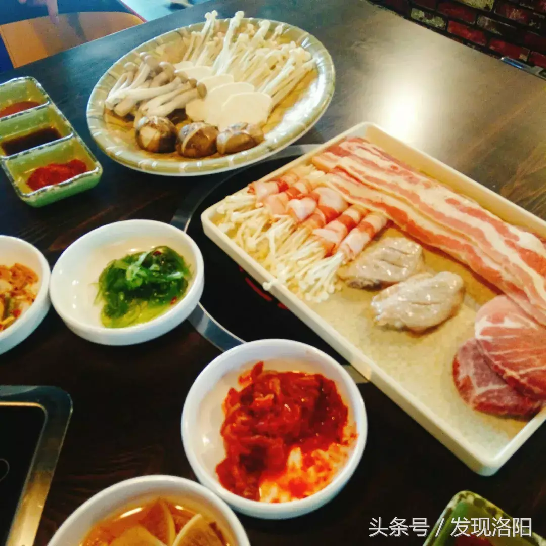 洛陽哪個燒烤能看世界杯（嚷嚷著減肥不吃飯的人，終會相遇在深夜洛陽的這些燒烤攤！）