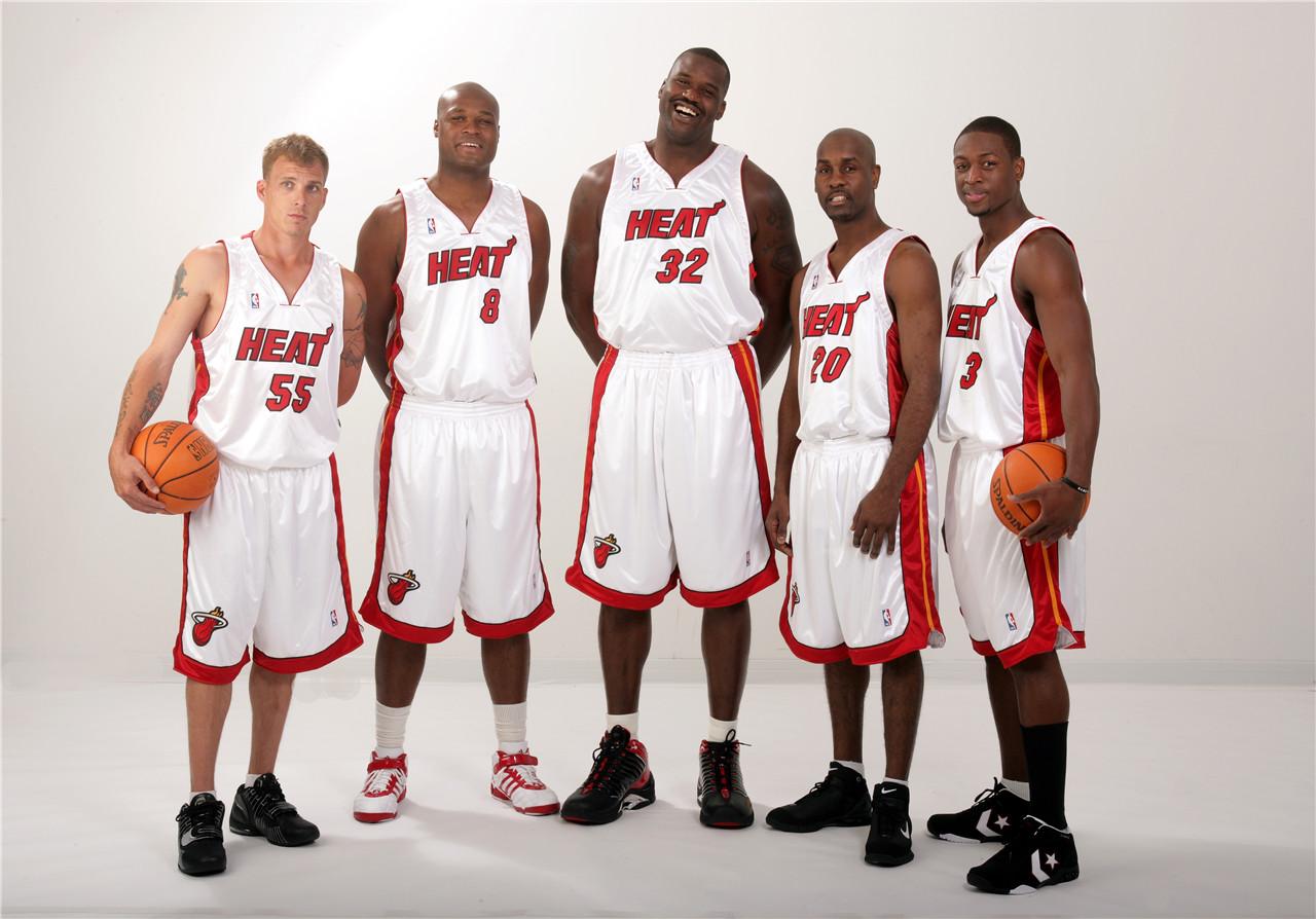 nba2006年總決賽冠軍（NBA“舊事重提”之總冠軍16：韋德無人可擋 熱隊逆襲奪冠（2006））