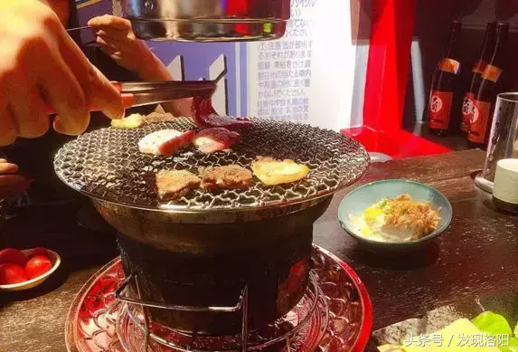 洛陽哪個燒烤能看世界杯（嚷嚷著減肥不吃飯的人，終會相遇在深夜洛陽的這些燒烤攤！）