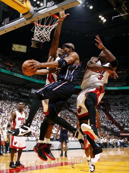 nba2006年總決賽冠軍（NBA“舊事重提”之總冠軍16：韋德無人可擋 熱隊逆襲奪冠（2006））