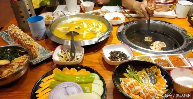 洛陽哪個燒烤能看世界杯（嚷嚷著減肥不吃飯的人，終會相遇在深夜洛陽的這些燒烤攤！）