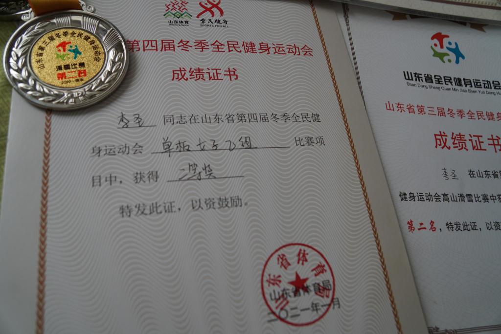 二手乒乓球臺多少錢（新聞周刊丨爸爸離開的日子：無數次夢到他，每天都想著他，永遠要學習他）