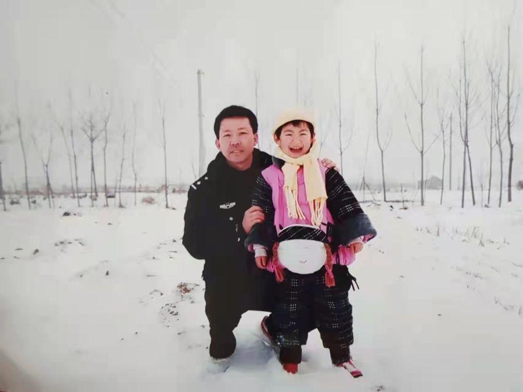 二手乒乓球臺多少錢（新聞周刊丨爸爸離開的日子：無數次夢到他，每天都想著他，永遠要學習他）