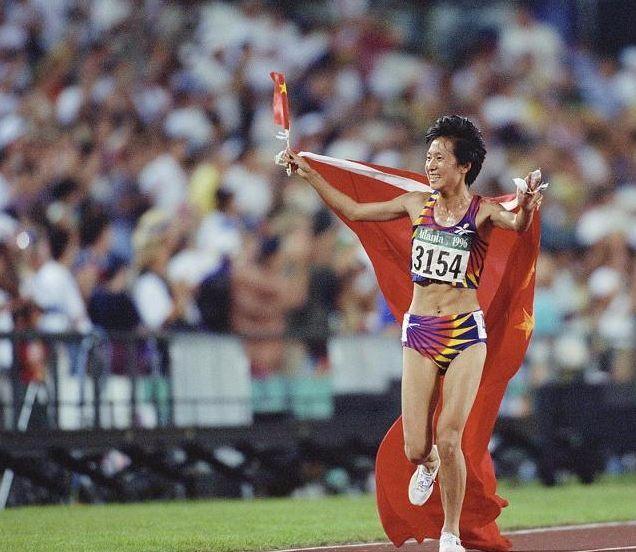 1993年全運會田徑成績單（中國田徑高光時刻！美媒評選1993年女子田徑十佳，中國2人上榜）