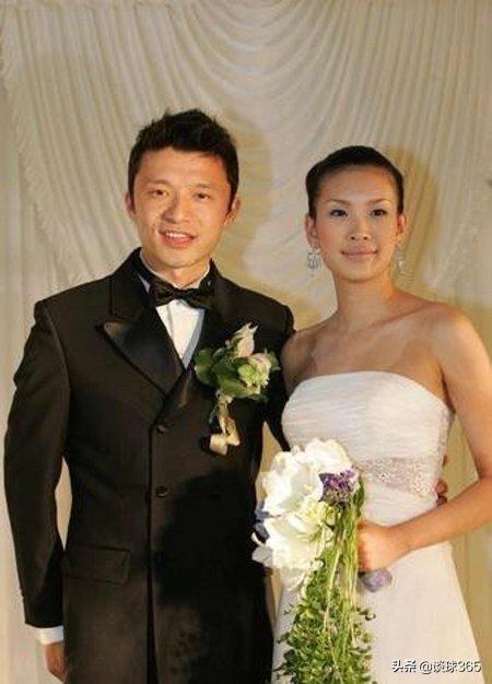 大連足球俱樂部歷任老板（大連人新任主帥，曾因酒后失言下課，與名模前妻離婚后娶外籍美女）