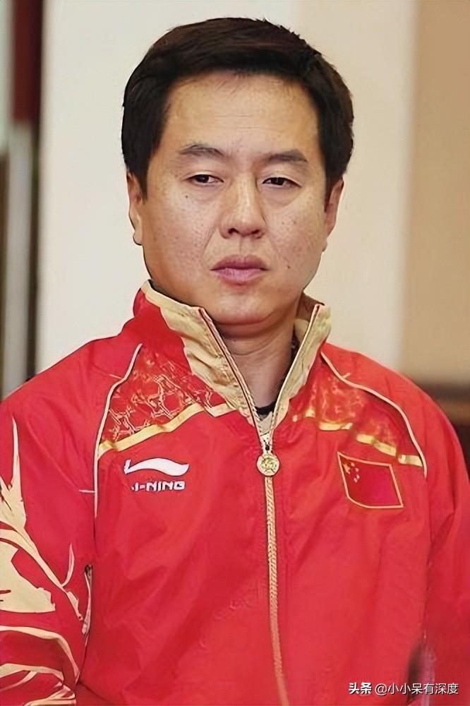 侯英超前女友李楠施之皓（63歲前國乒主教練施之皓近照，略顯蒼老，他執教時存在著許多爭議）