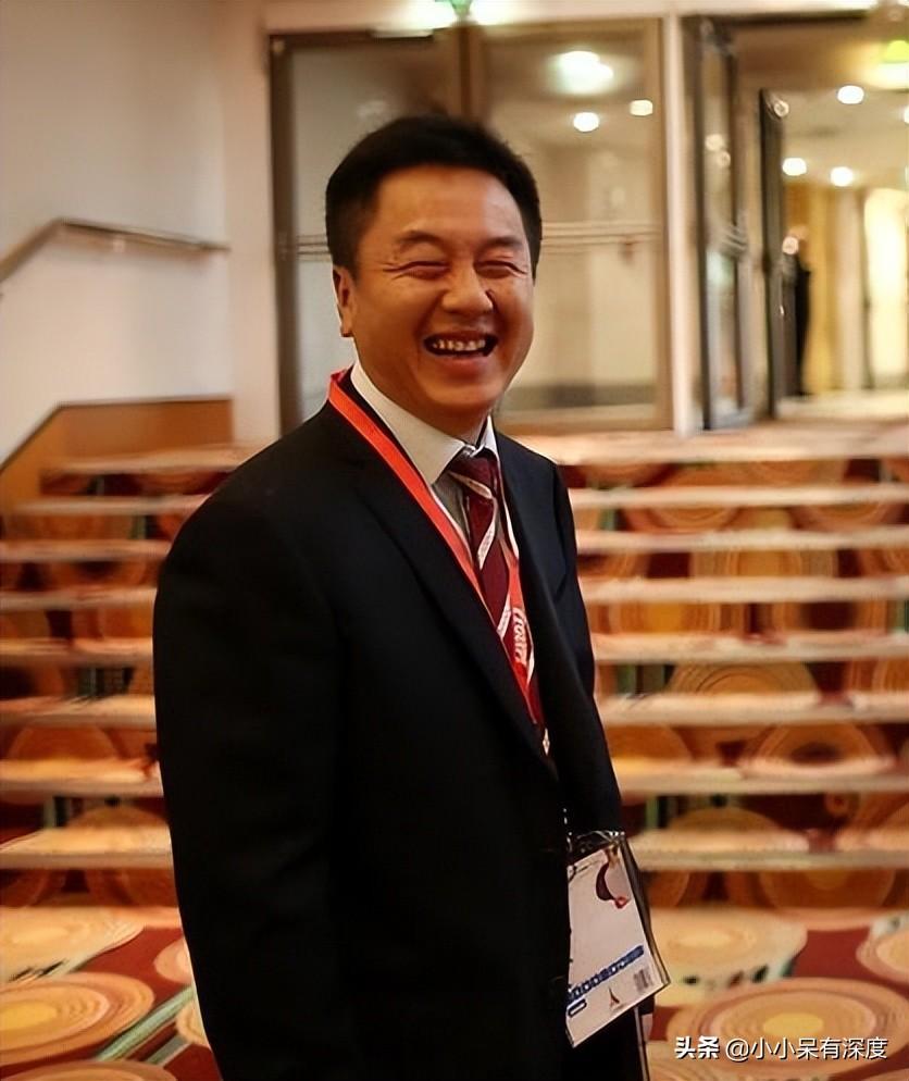 侯英超前女友李楠施之皓（63歲前國乒主教練施之皓近照，略顯蒼老，他執教時存在著許多爭議）