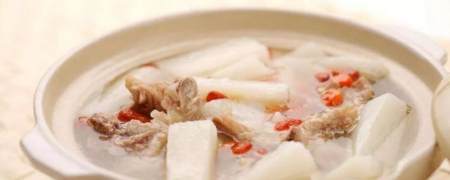 山藥土豆排骨湯的做法