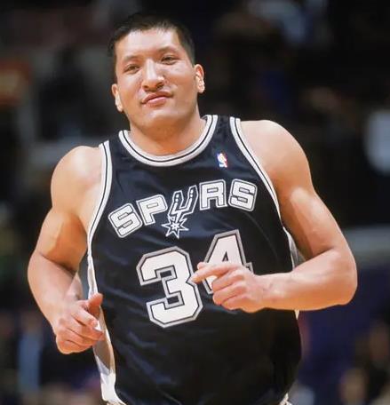 有nba戒指的中國球星（中國第一位獲得NBA總冠軍戒指的球員 國家三大中鋒之一 巴特爾）