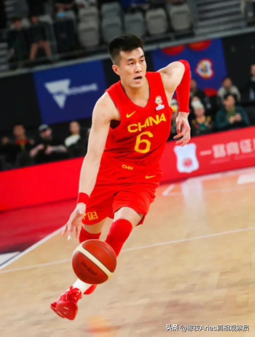 中國籃球世界杯入圍賽（國際籃聯(lián)祝賀中國隊入圍世界杯，點名郭艾倫、周琦、胡明軒）