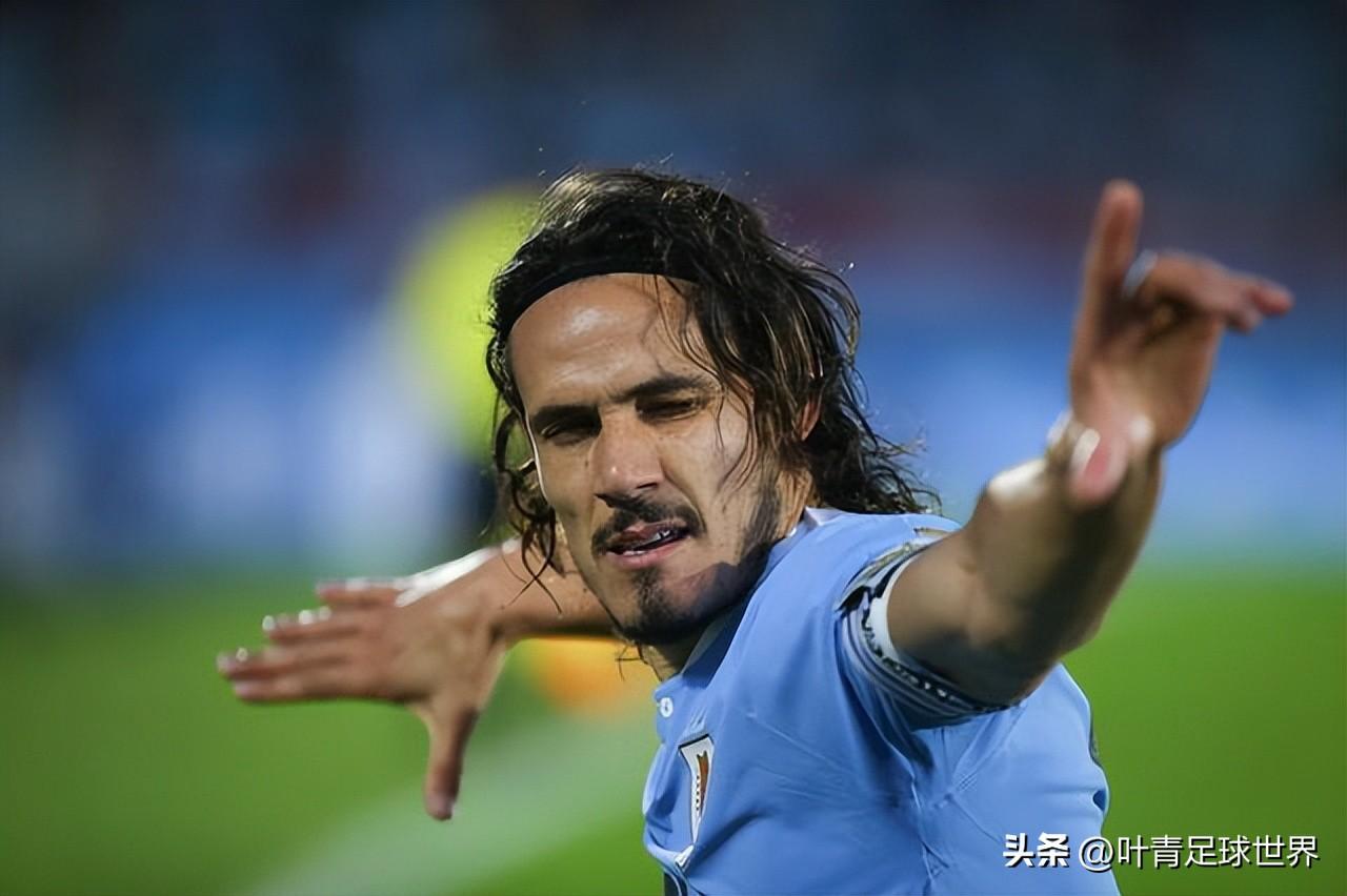 西爾維斯特雷（卡瓦尼一家6口亮相，30歲女友甜蜜陪伴：相愛8年，兩次當媽）