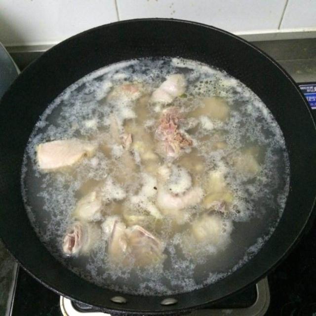 小雞不爛怎么辦（如何快速地把雞肉燉爛）