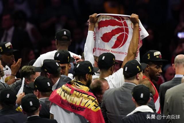 為什么nba奪冠要去白宮（猛龍奪冠，那么問(wèn)題來(lái)了：他們到底是去見(jiàn)加拿大總理還是去白宮？）