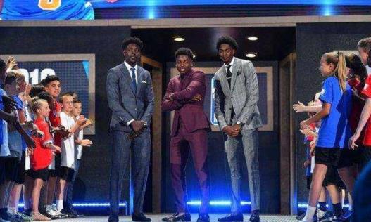 nba球隊中的親兄弟有哪些（細數NBA7對親兄弟：庫里兄弟從小打到大，莫里斯雙胞胎一模一樣）