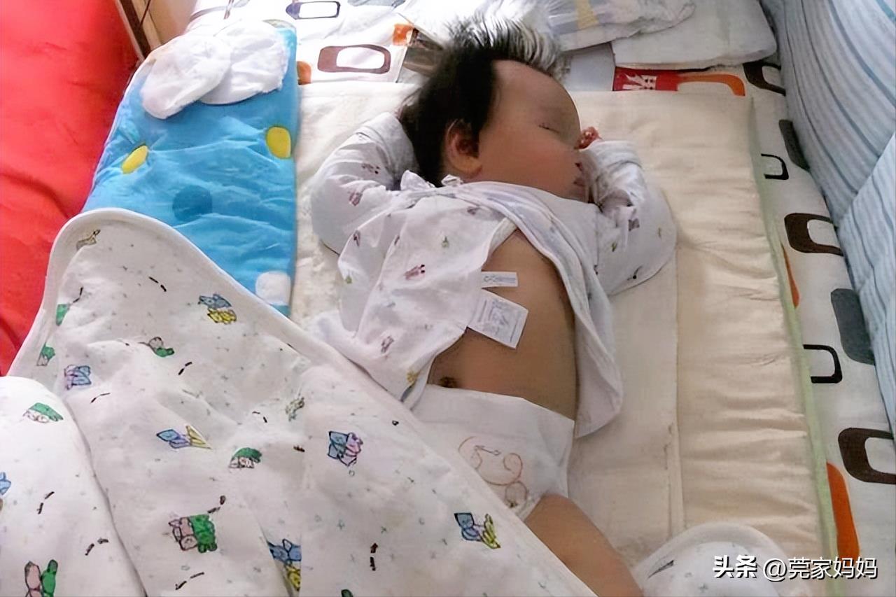4一8歲兒童睡袋防踢被（天涼了孩子老踢被？原因不僅僅是熱，5招應對讓娃安睡一整晚）