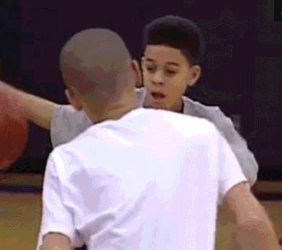 nba球隊中的親兄弟有哪些（細數NBA7對親兄弟：庫里兄弟從小打到大，莫里斯雙胞胎一模一樣）