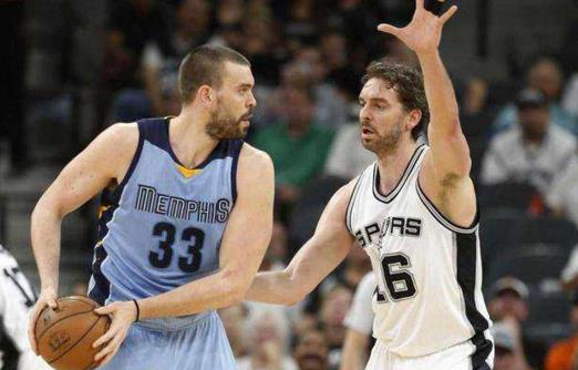 nba球隊中的親兄弟有哪些（細數NBA7對親兄弟：庫里兄弟從小打到大，莫里斯雙胞胎一模一樣）
